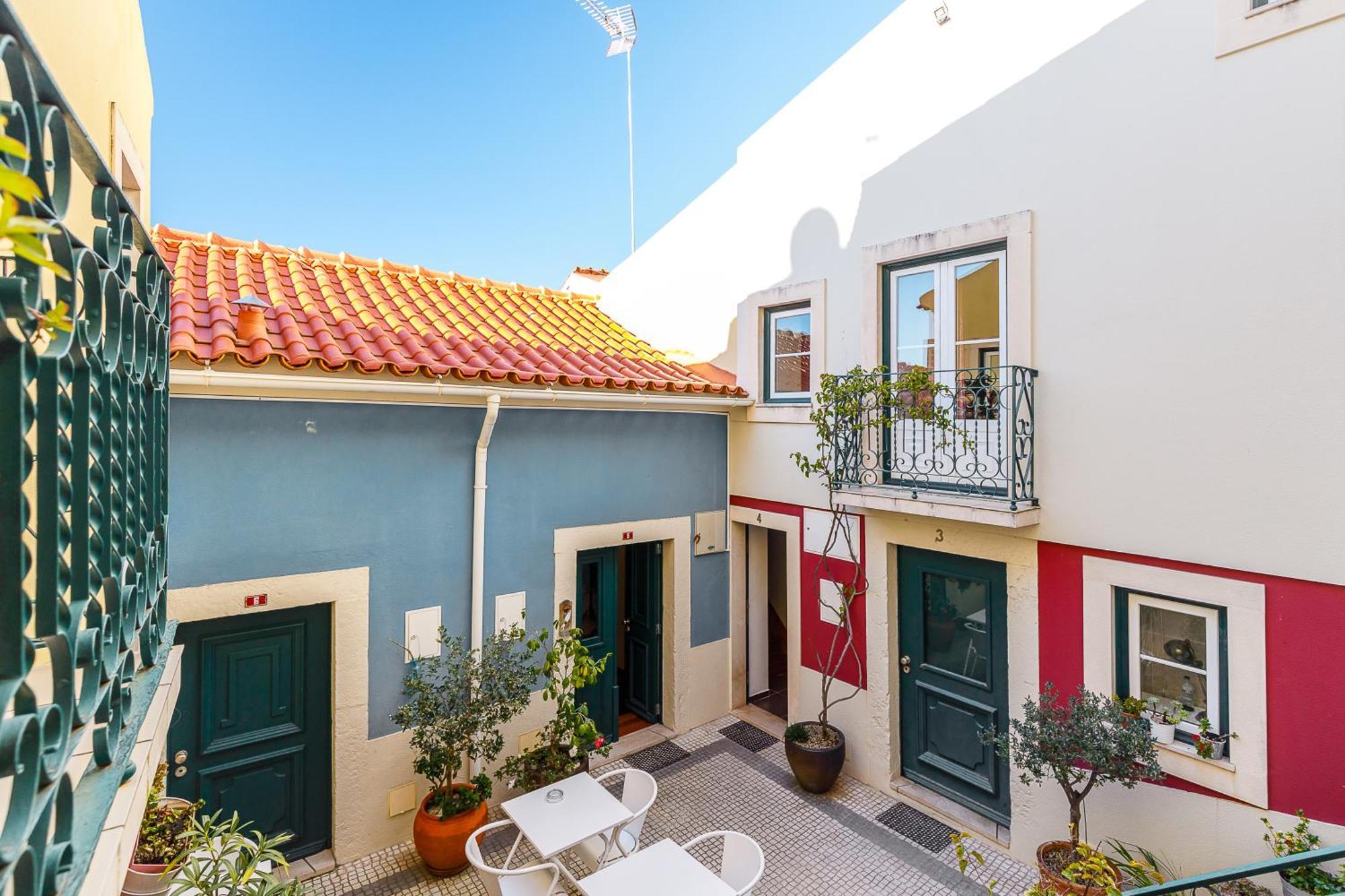 Pateo Santo Estevao-Self Catering Apartments Lisbon Exterior photo
